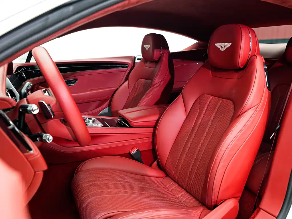 Bentley Continental 2021 — фото 10