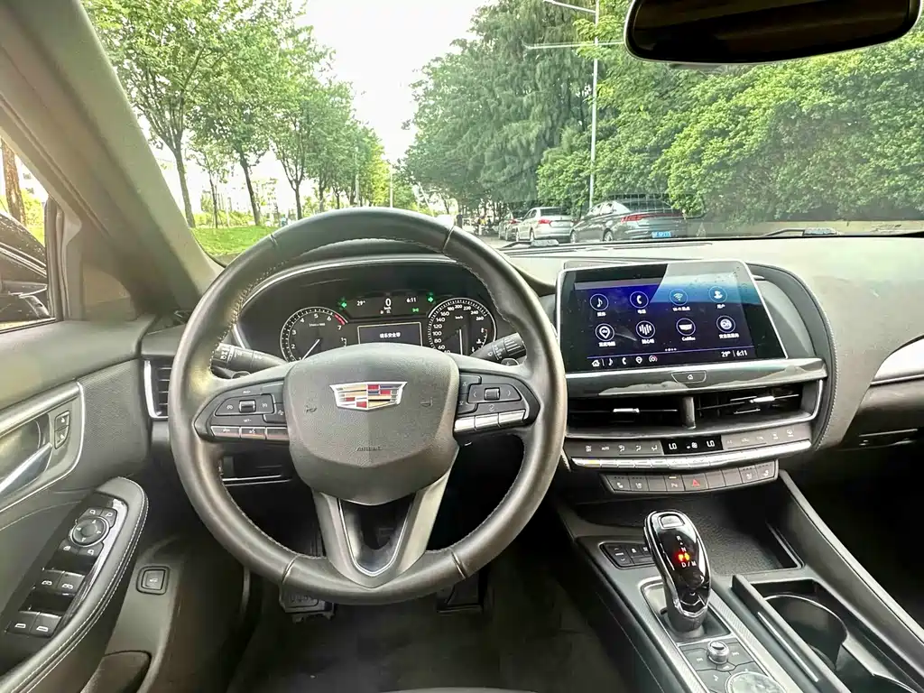 Cadillac CT5 2022 — фото 19