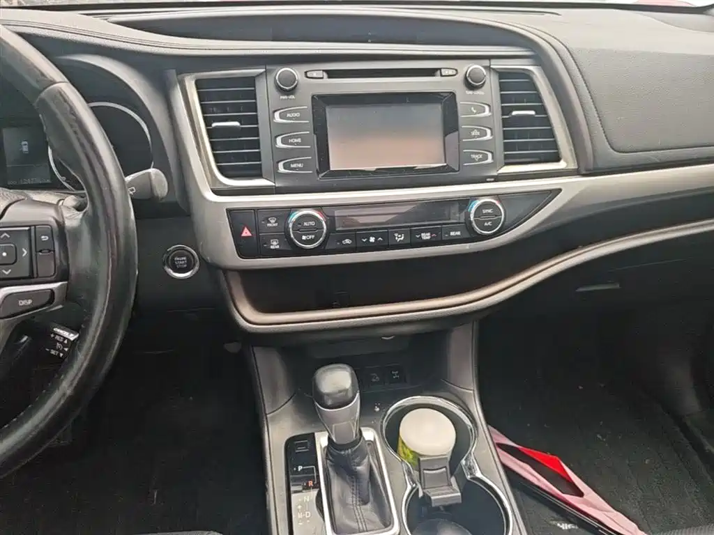 Toyota Highlander 2016 — фото 13