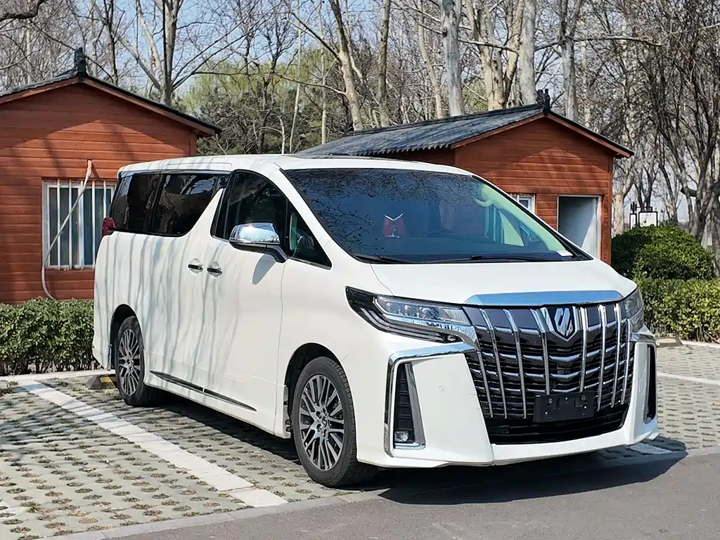 Toyota Alphard 2017 — фото 2