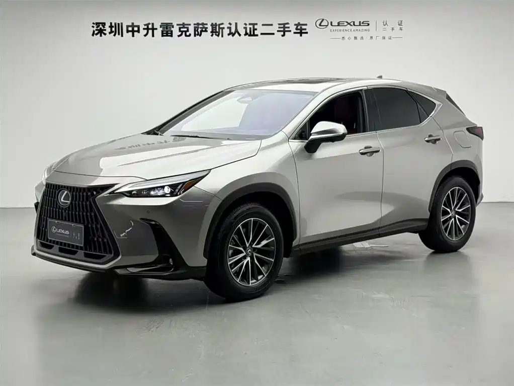Lexus NX 2024