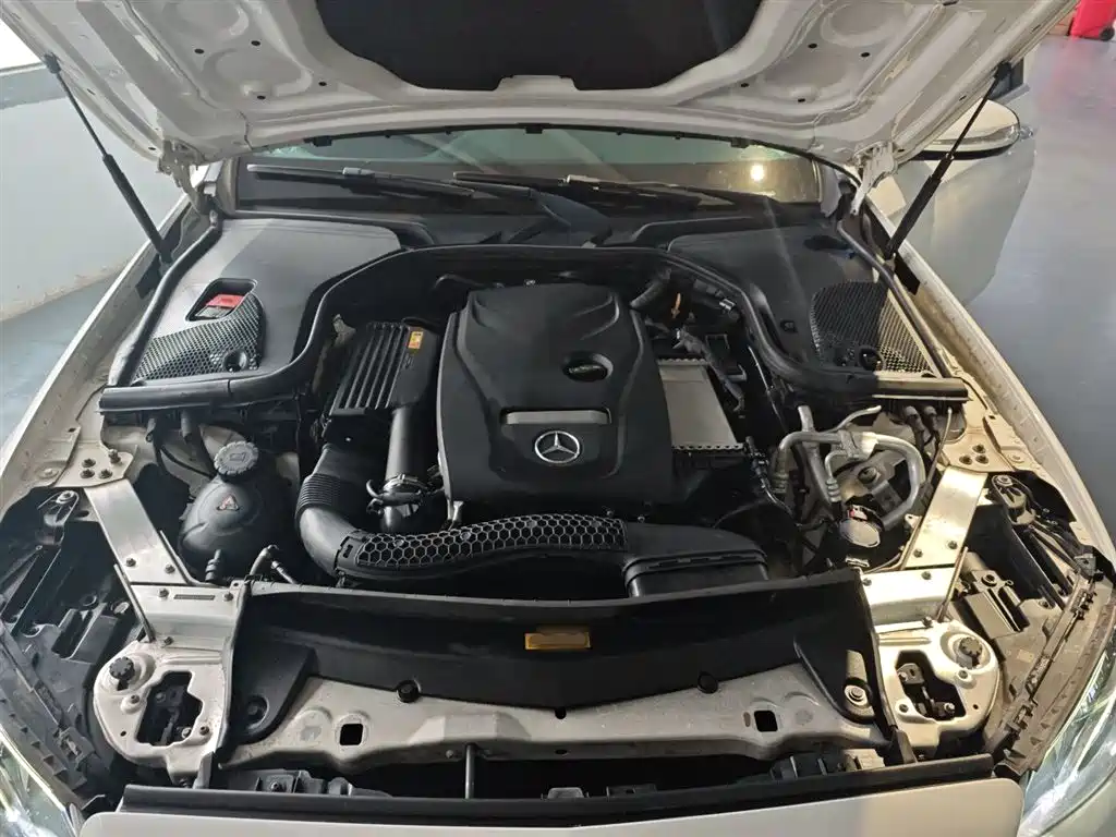 Mercedes-Benz E-Class 2018 — фото 16