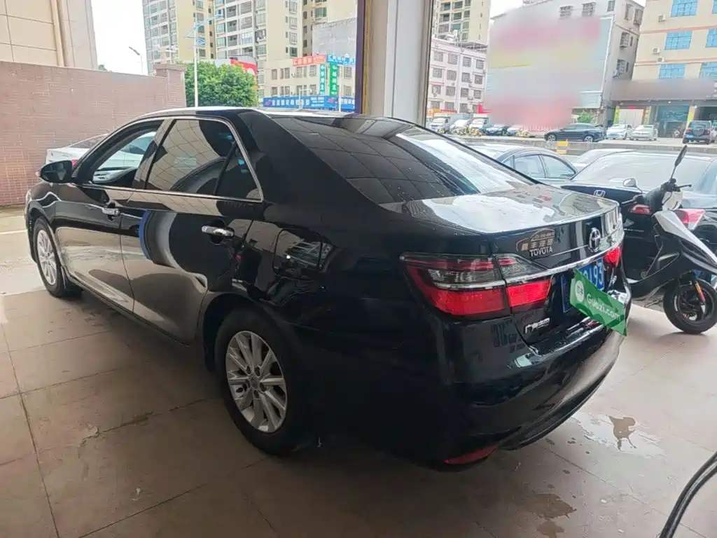 Toyota Camry 2017