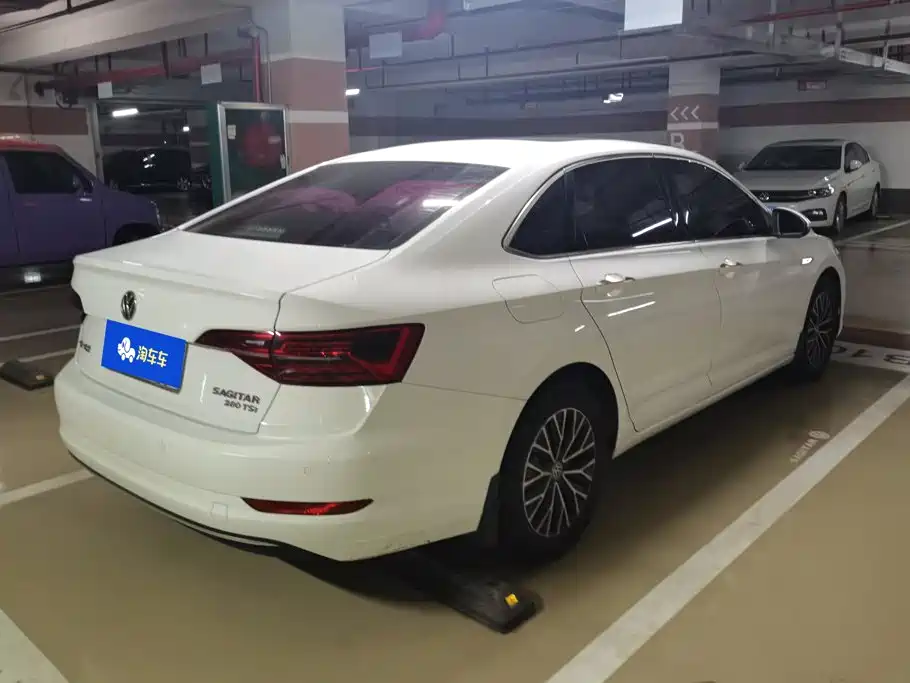 Volkswagen Sagitar 2020