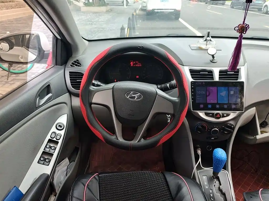 Hyundai Verna 2016