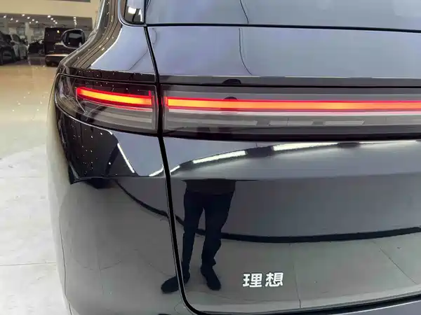 Li Auto L7 2023