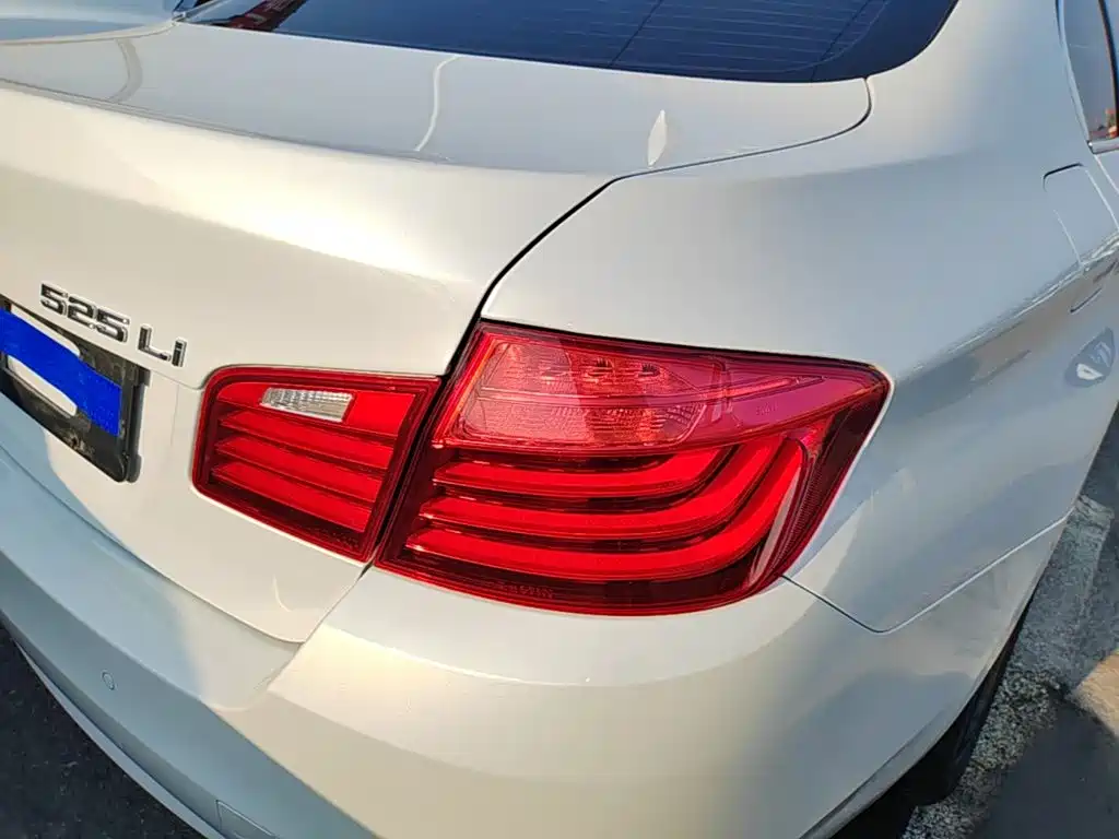 BMW 5 Series 2016 — фото 8