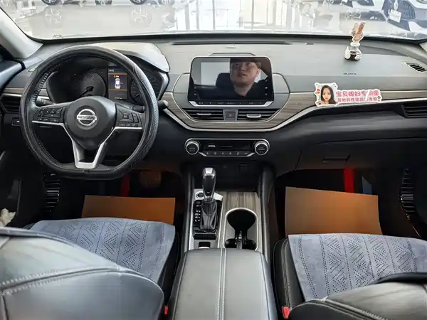 Nissan Teana 2021