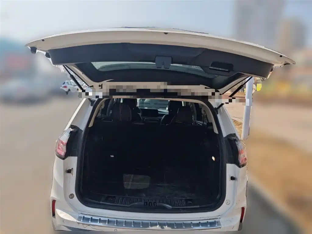Ford Edge 2022 — фото 15