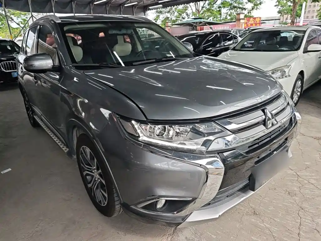 Mitsubishi Outlander 2018