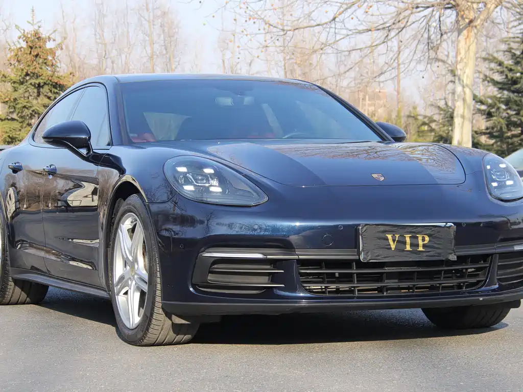 Porsche Panamera 2018 — фото 2