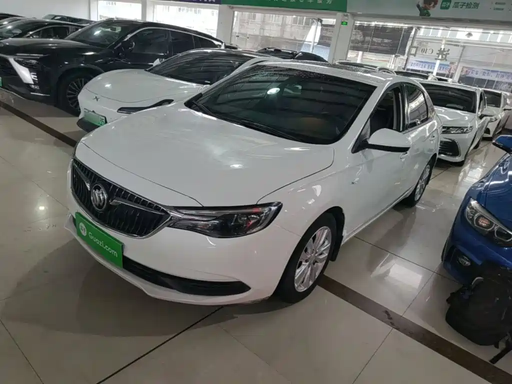 Buick Excelle GT 2021 — фото 1