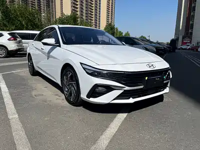 Hyundai Elantra 2023
