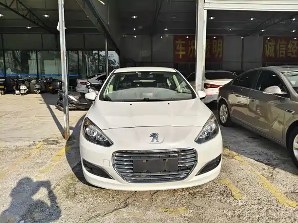 Peugeot 308 2015