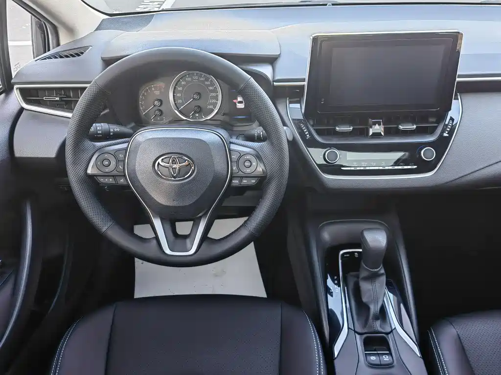 Toyota Corolla 2022 — фото 21