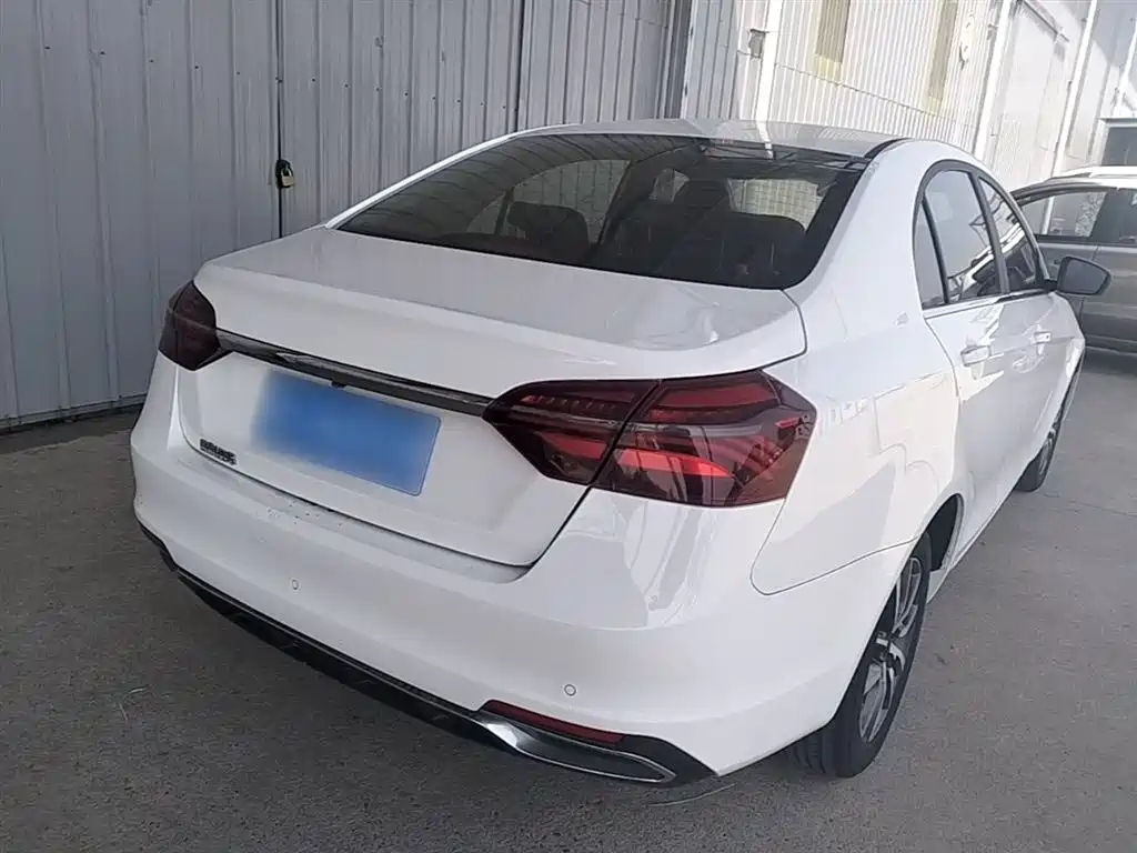 Geely Emgrand 2019