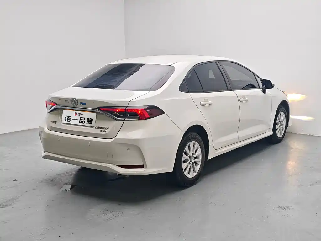 Toyota Corolla 2020 — фото 4
