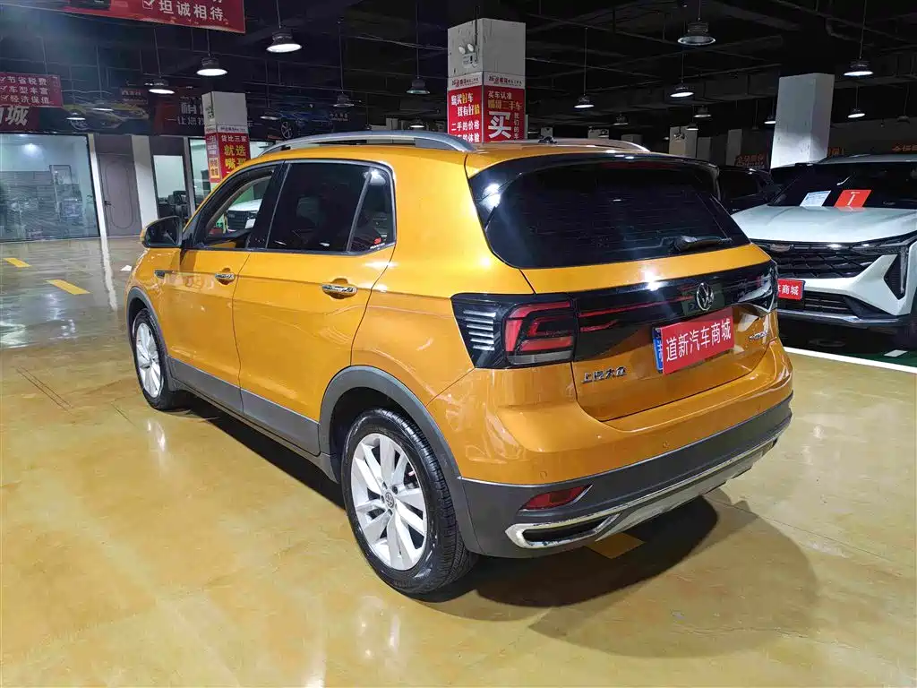 Volkswagen T-Cross 2020 — фото 8