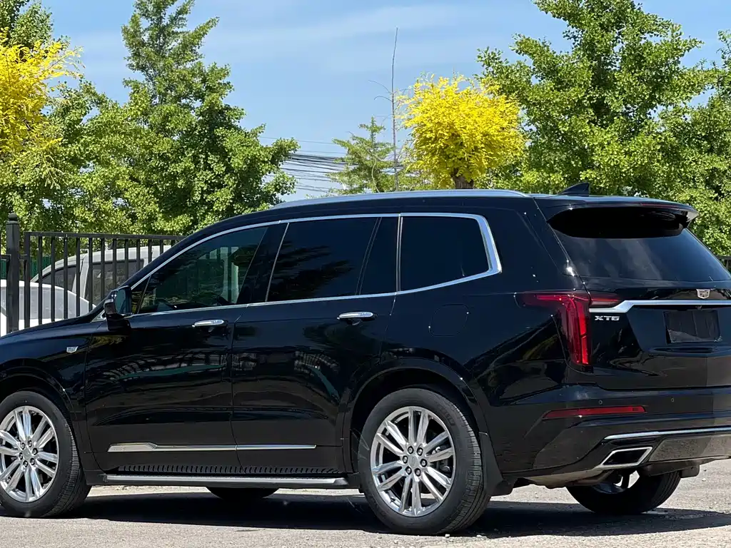 Cadillac XT6 2021 — фото 4