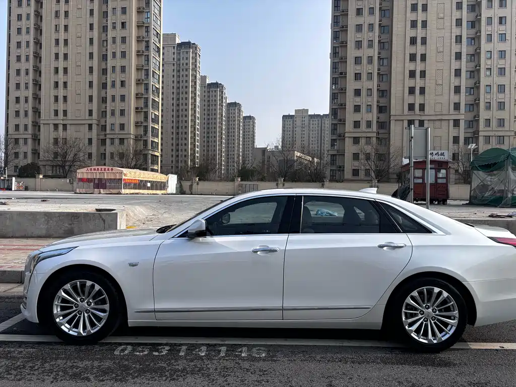 Cadillac CT6 2018 — фото 12