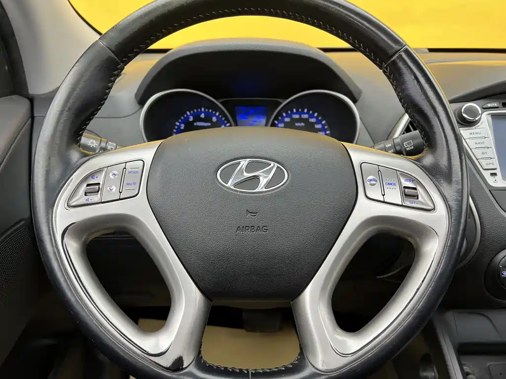 Hyundai ix35 2014 — фото 10