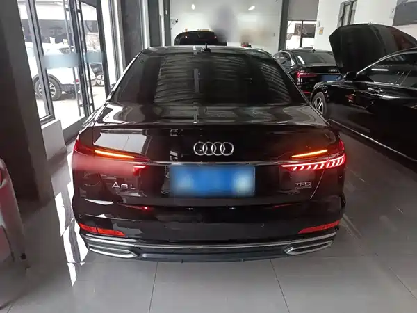 Audi A6L 2022