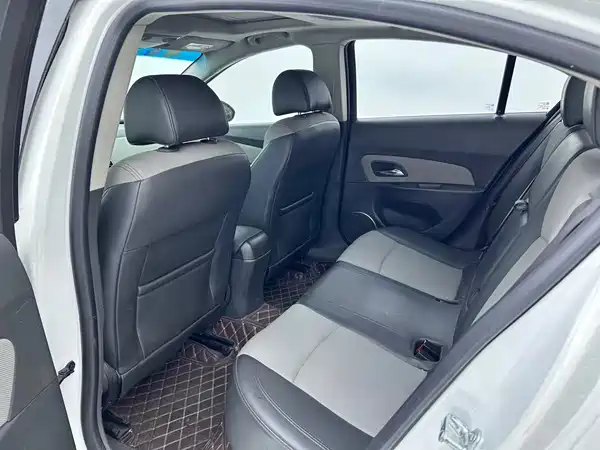 Chevrolet Cruze 2013