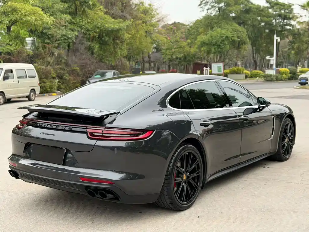 Porsche Panamera 2019 — фото 9