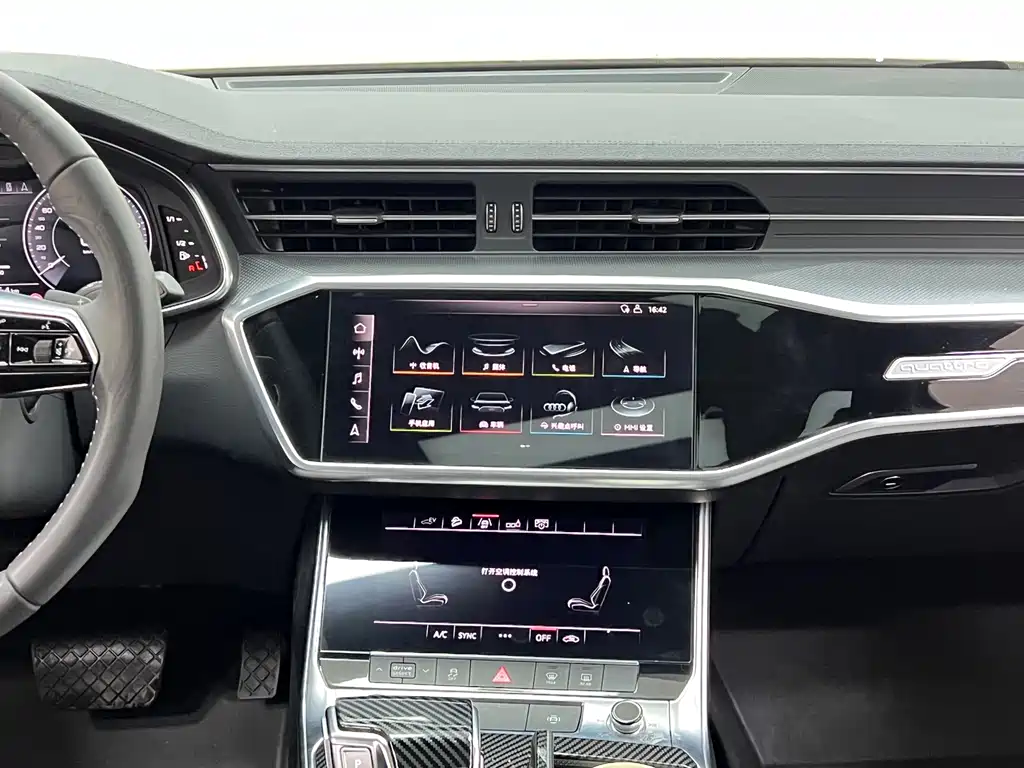 Audi A6L New Energy 2021 — фото 24