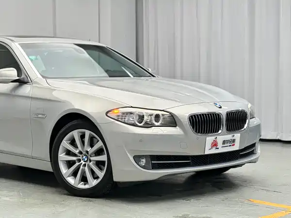 BMW 5 Series 2011