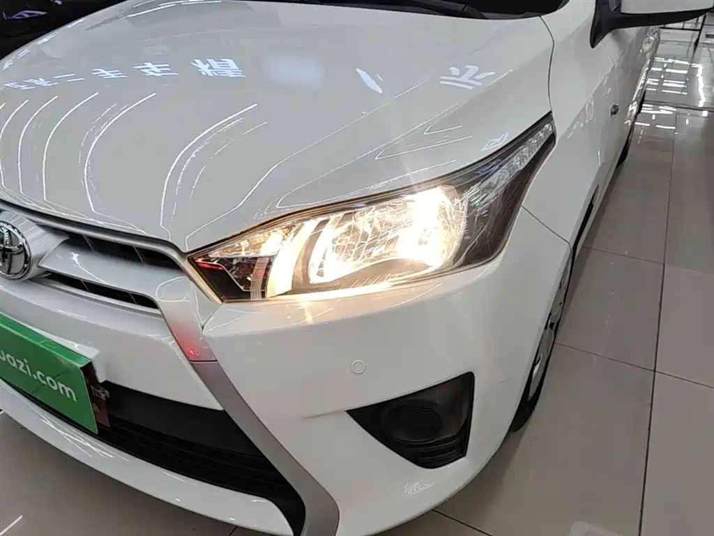 Toyota Yaris L 2016 — фото 24