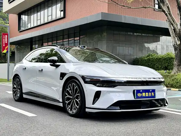 Zeekr 007GT 2025