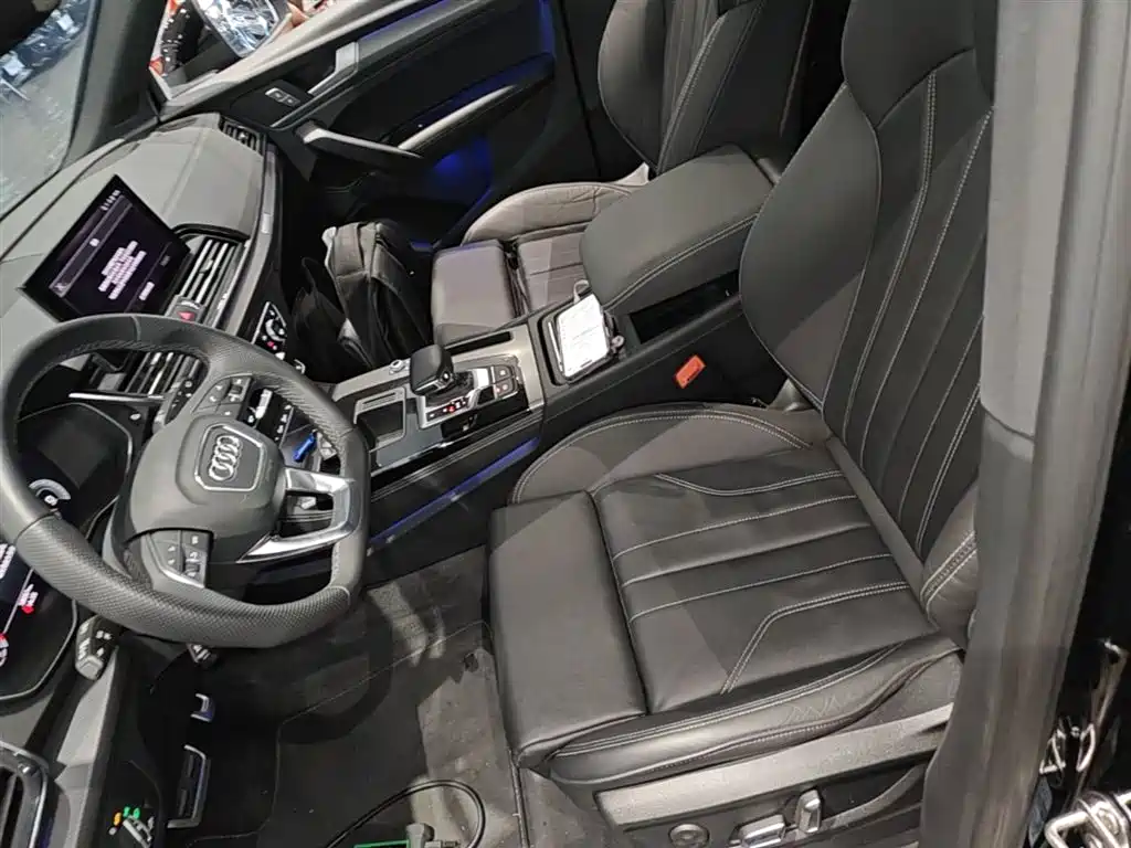Audi Q5L 2024 — фото 15