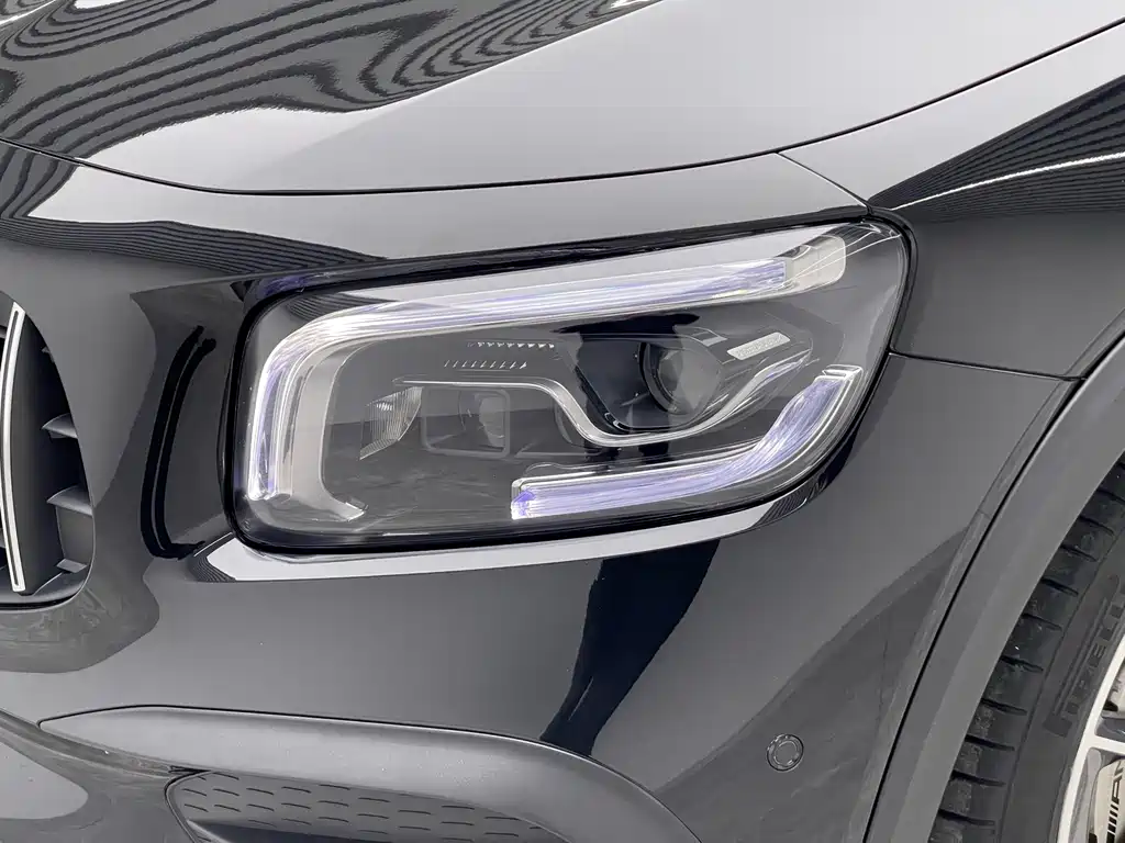 Mercedes-Benz GLB AMG 2022 — фото 18