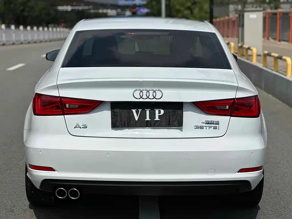 Audi A3 2015 — фото 12