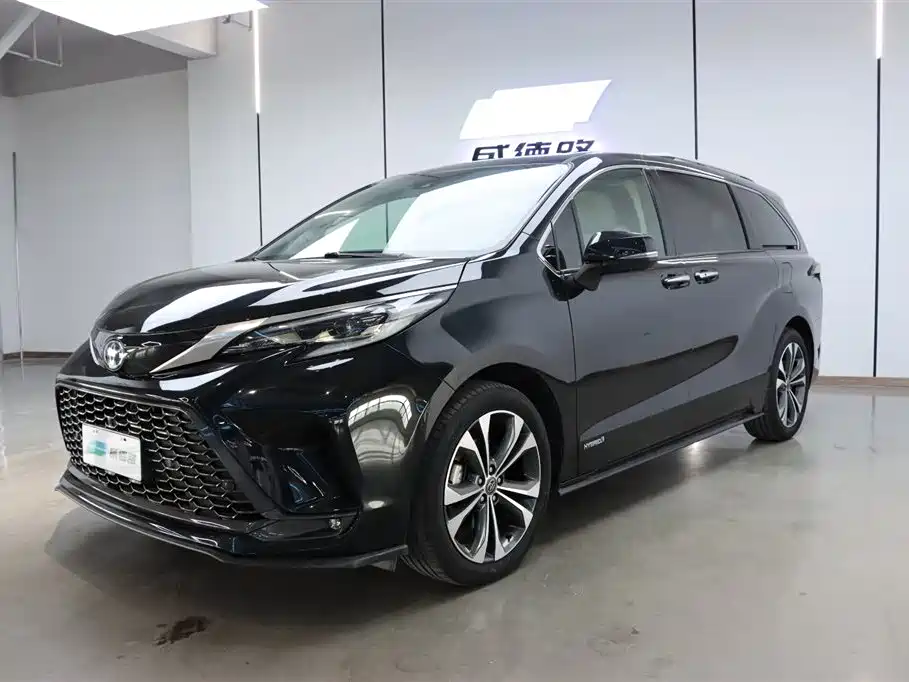 Toyota Granvia 2023