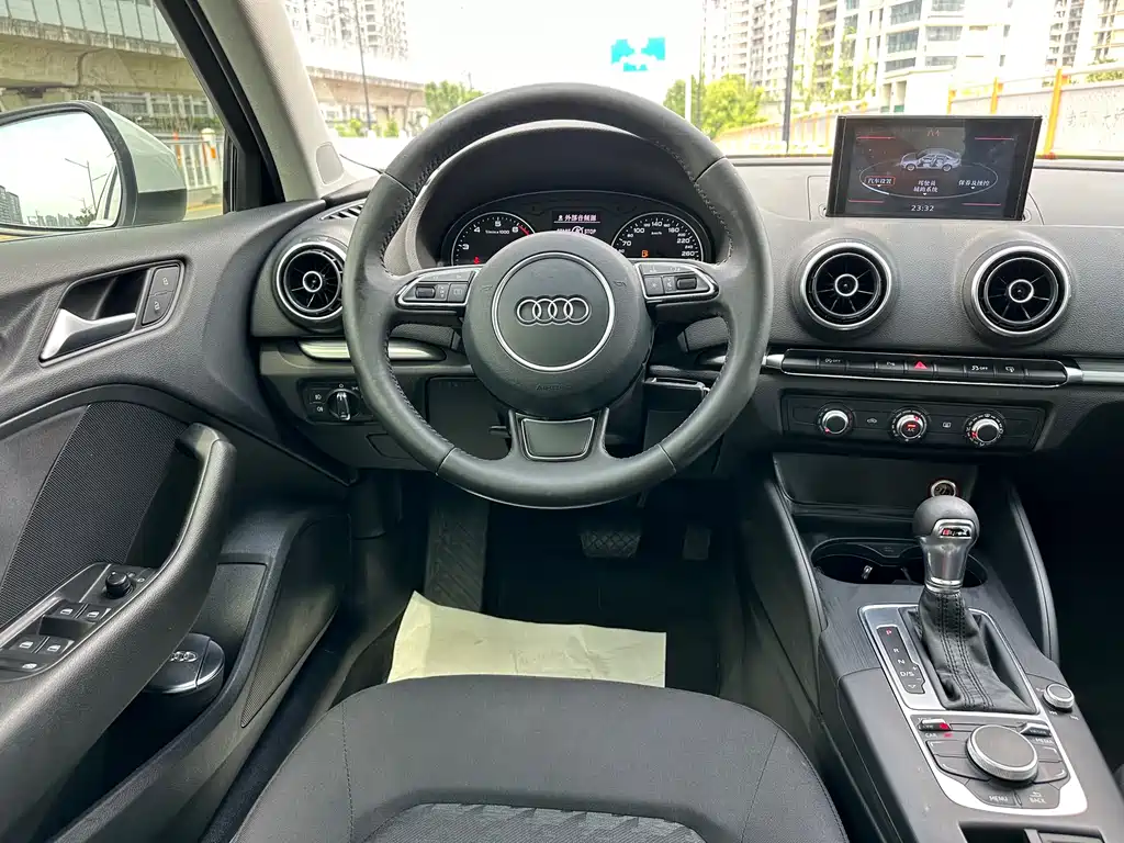 Audi A3 2015 — фото 8