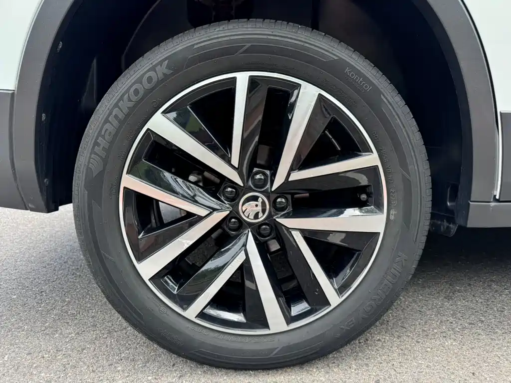 Skoda Kamiq 2023 — фото 16