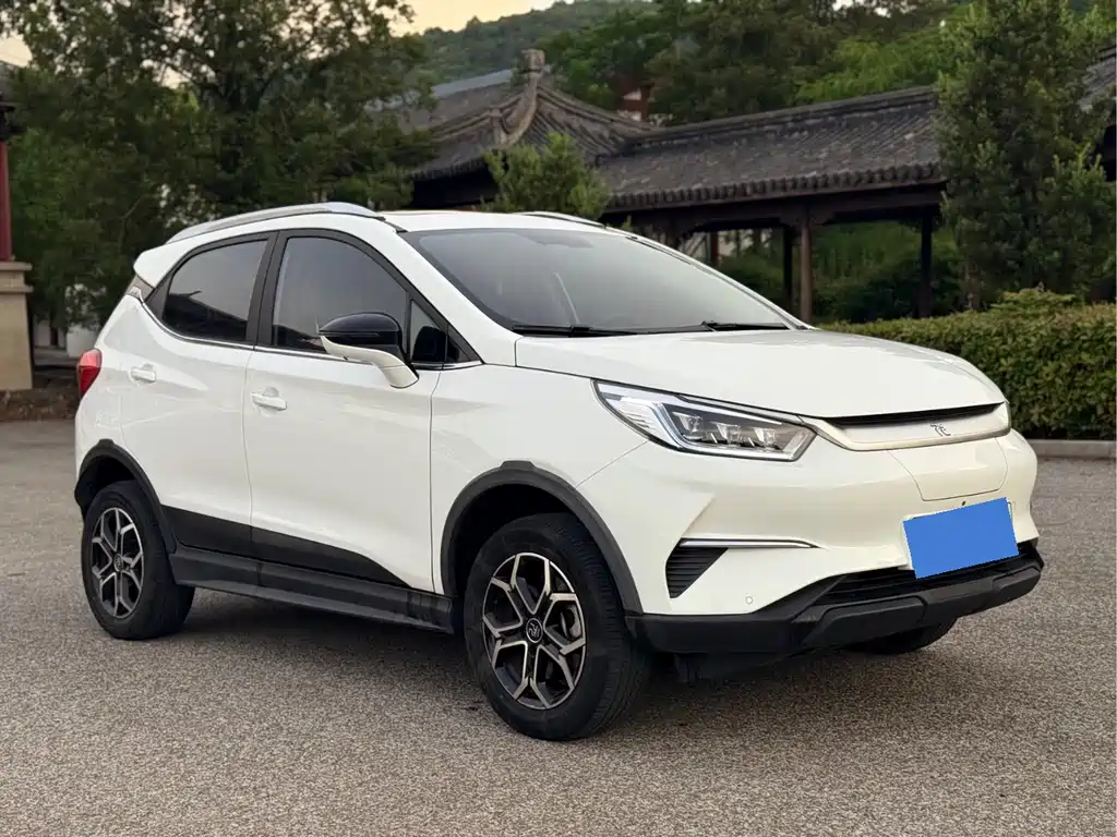 BYD Yuan Pro 2022 — фото 2