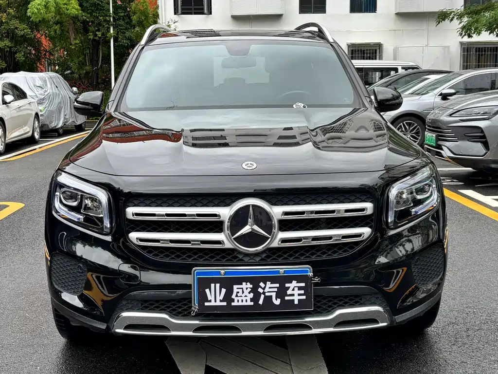 Mercedes-Benz GLB 2023 — фото 2