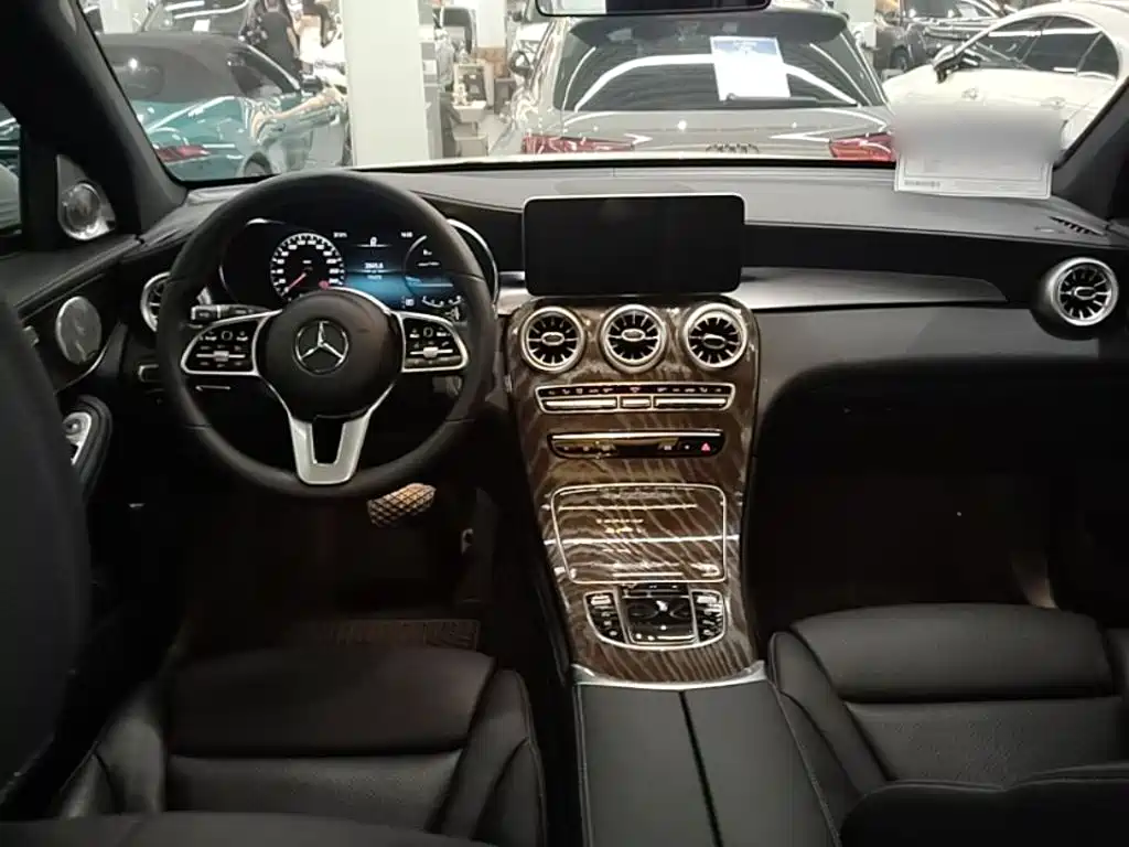 Mercedes-Benz GLC 2021 — фото 10