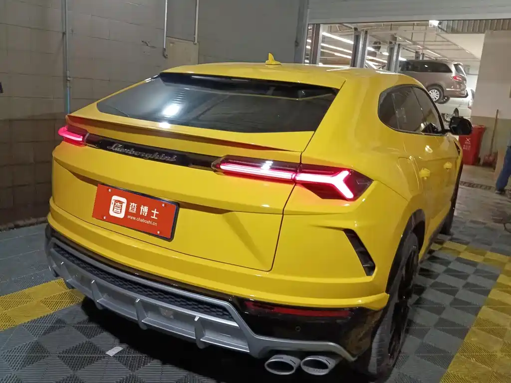 Lamborghini Urus 2020 — фото 5