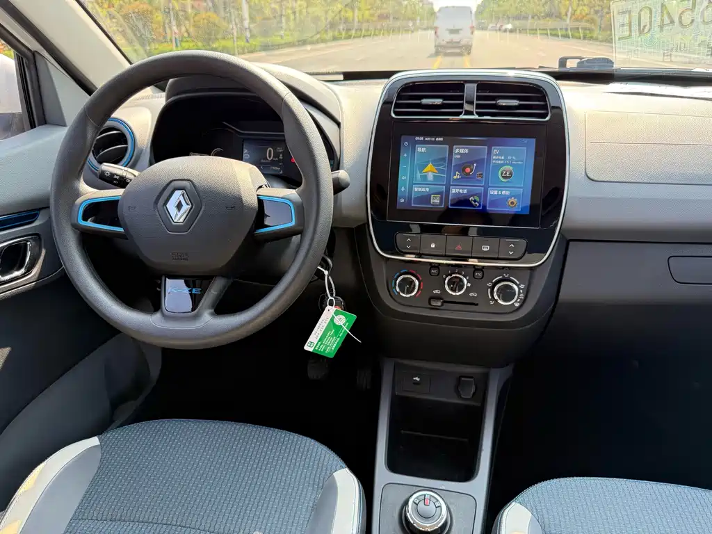 Renault Eno 2020 — фото 15