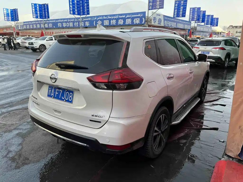 Nissan X-Trail 2020 — фото 3