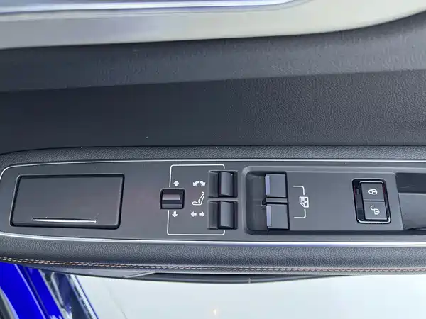 Jaguar XEL 2019
