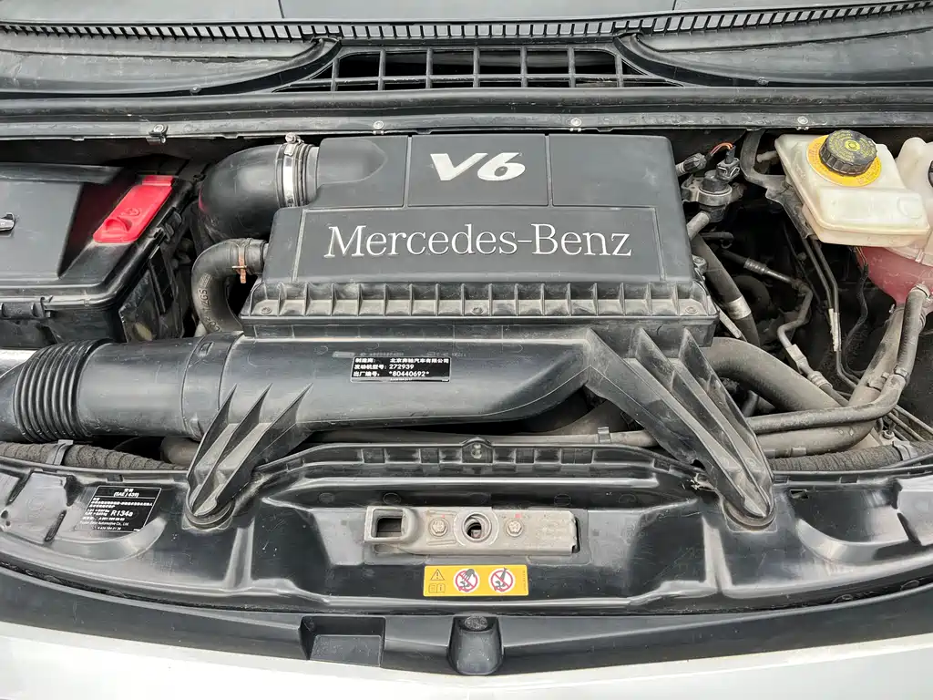 Mercedes-Benz Viano 2017 — фото 5