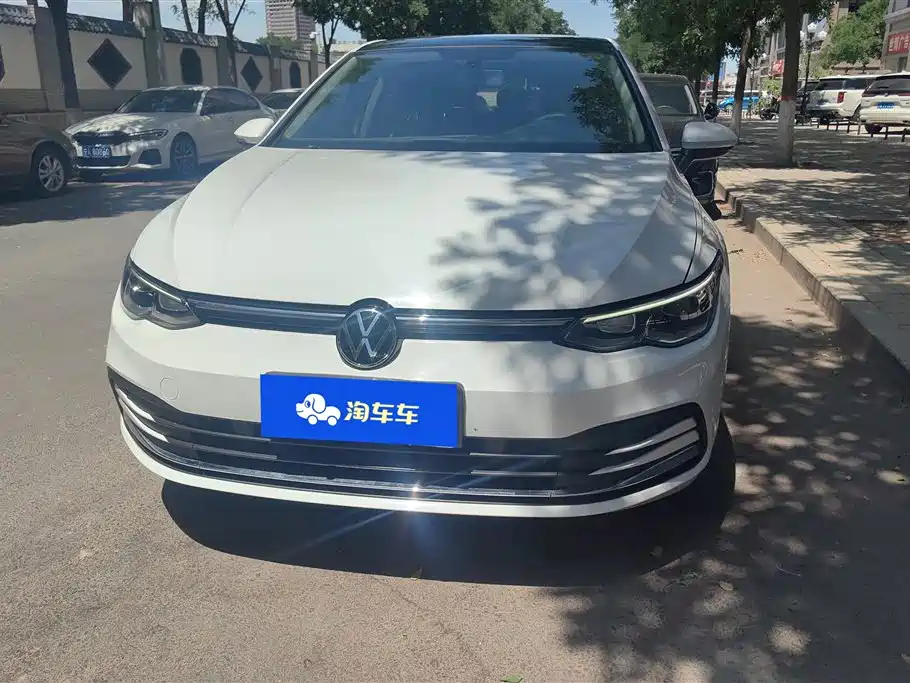 Volkswagen Golf 2022