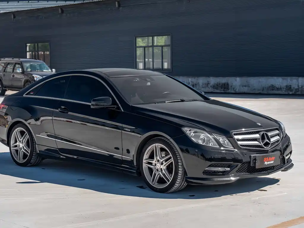 Mercedes-Benz E-Class 2013 — фото 3