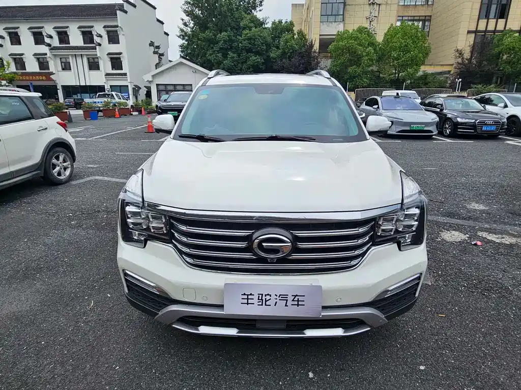 GAC Motor Trumpchi GS8 2017 — фото 2