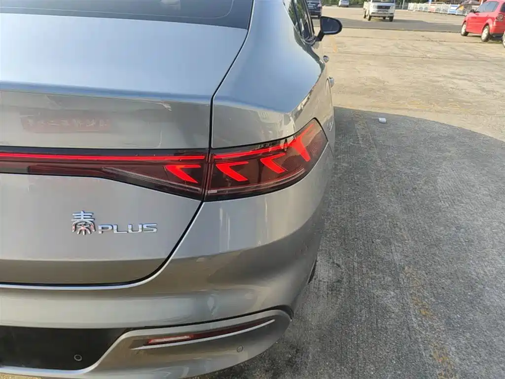 BYD Qin PLUS 2023 — фото 8